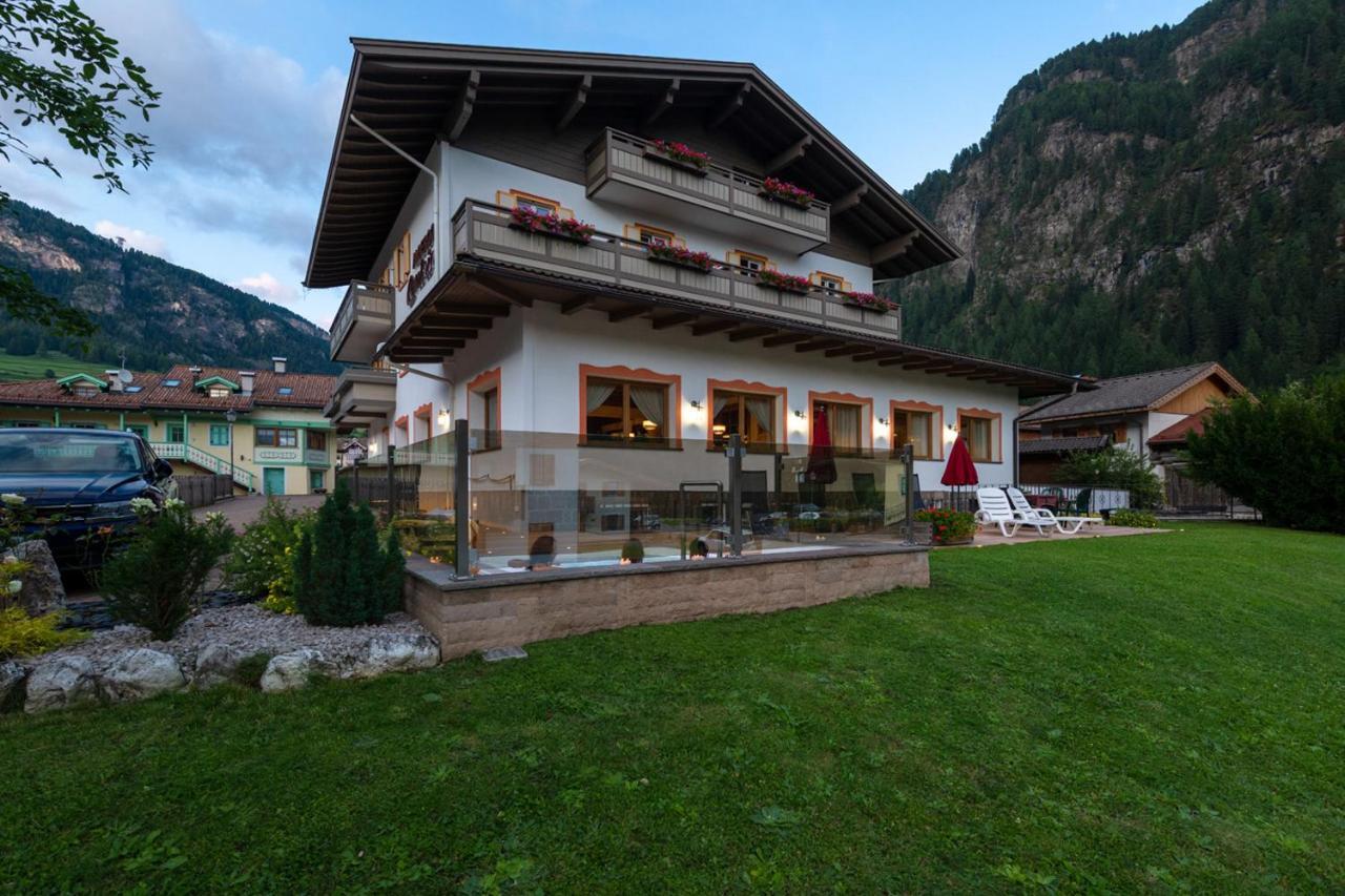 Albergo Contrin Campitello di Fassa Εξωτερικό φωτογραφία
