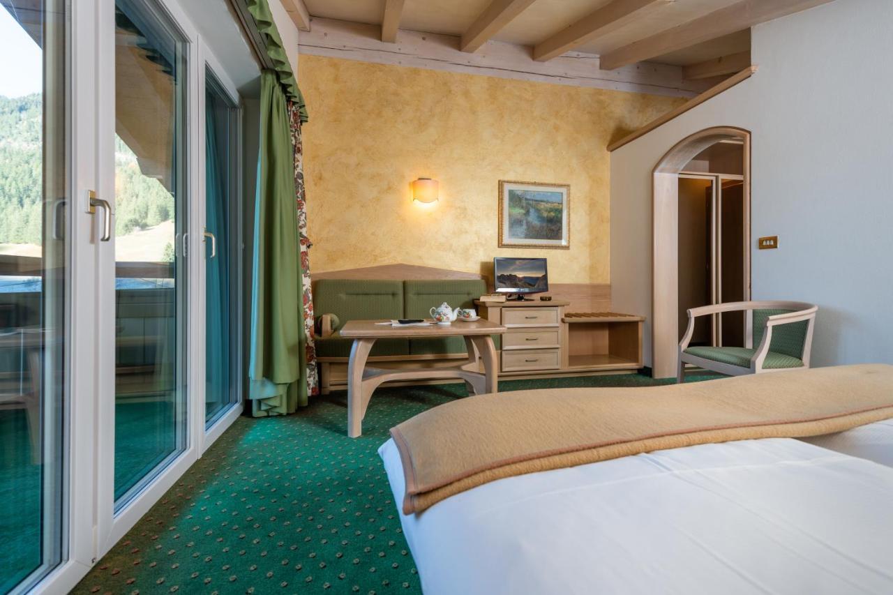 Albergo Contrin Campitello di Fassa Εξωτερικό φωτογραφία